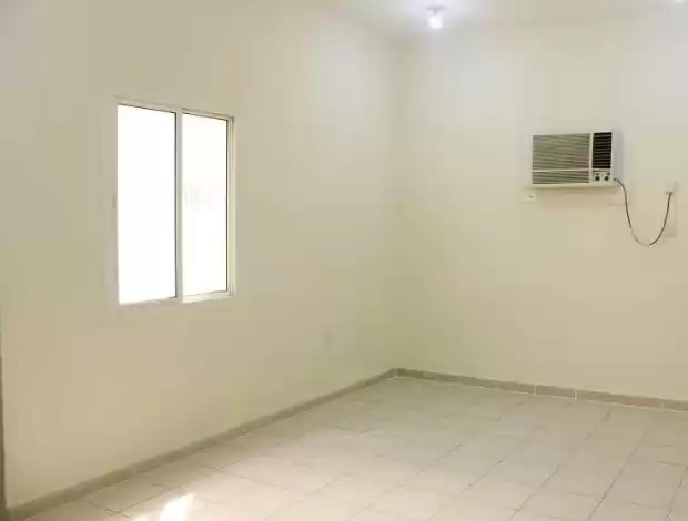 Residential Ready Property 1 Bedroom U/F Compound  for rent in Al Sadd , Doha #14903 - 1  image 